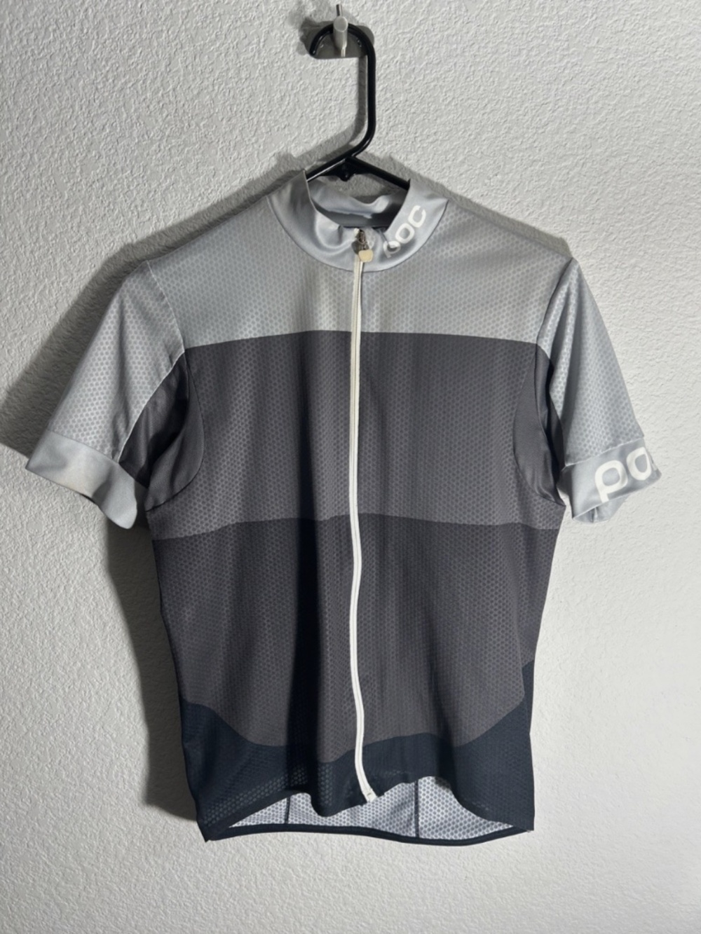 POC Men's M Essential Logo Road Cycling Jersey Hydrogen Two Tone Gray Fendo